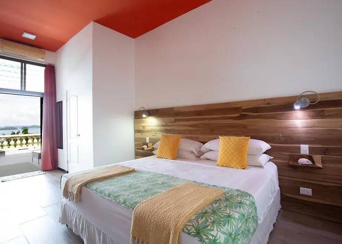 Pura Vista Bed & Breakfast 4*